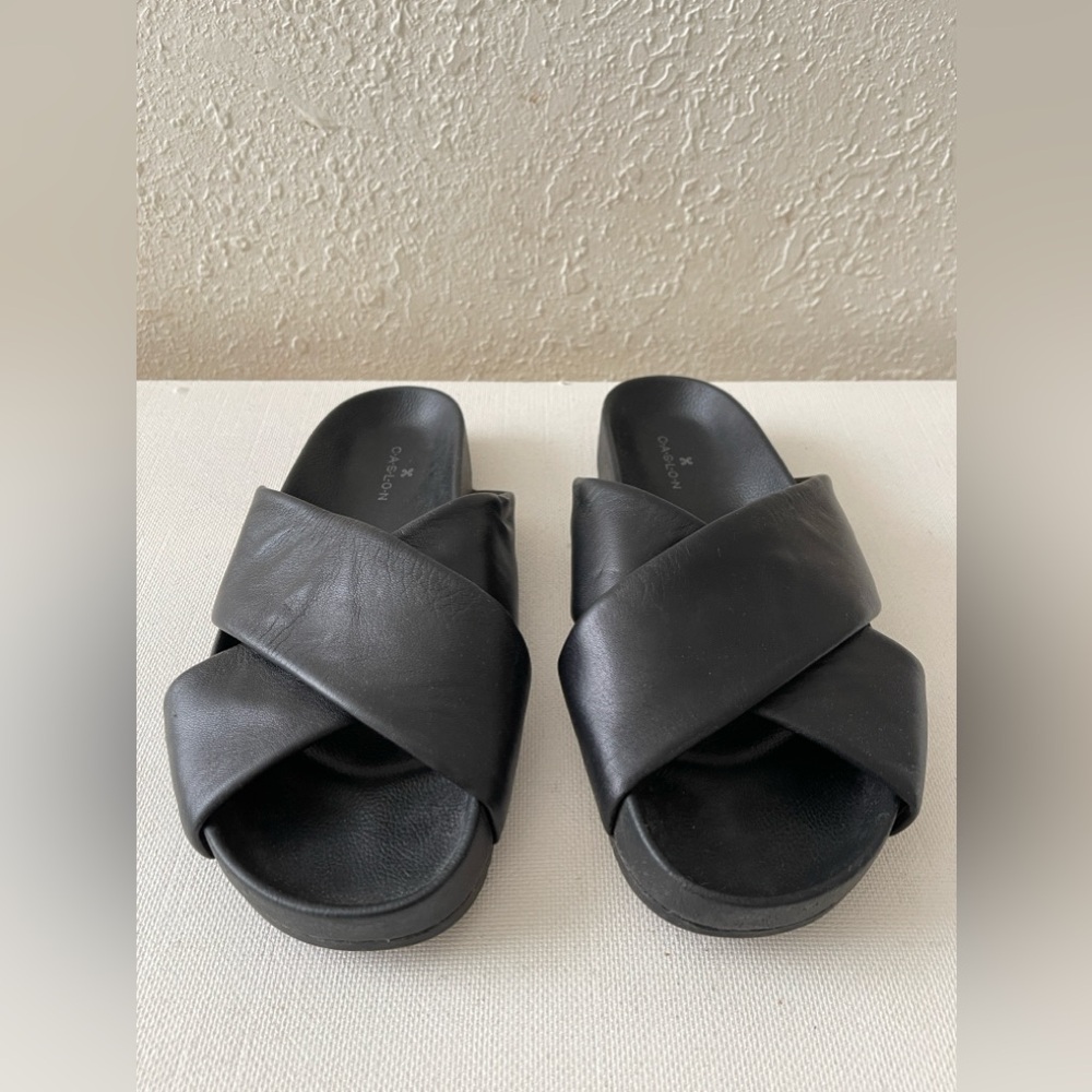 Caslon Leather Slides